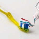El cepillo de dientes: un potencial nido de virus